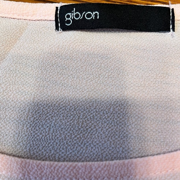 Gibson Pink Bell Ruffle Sleeve Blouse with Hi Low Hemline Size S - Picture 7 of 9